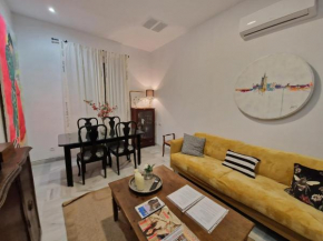 Spacious apartment in Seville with garden, 85 m² Seville